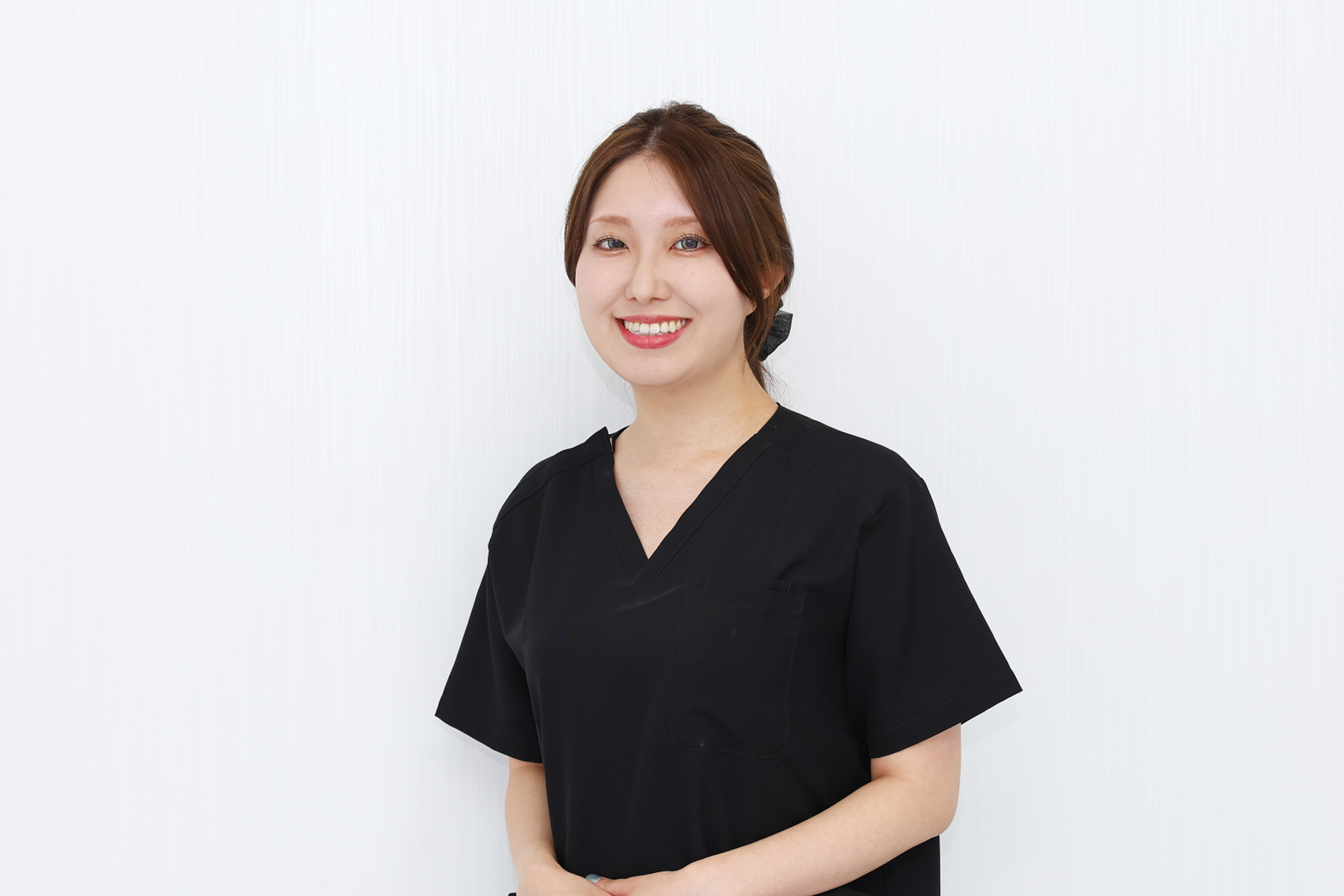 常勤歯科医師 西原 栞里